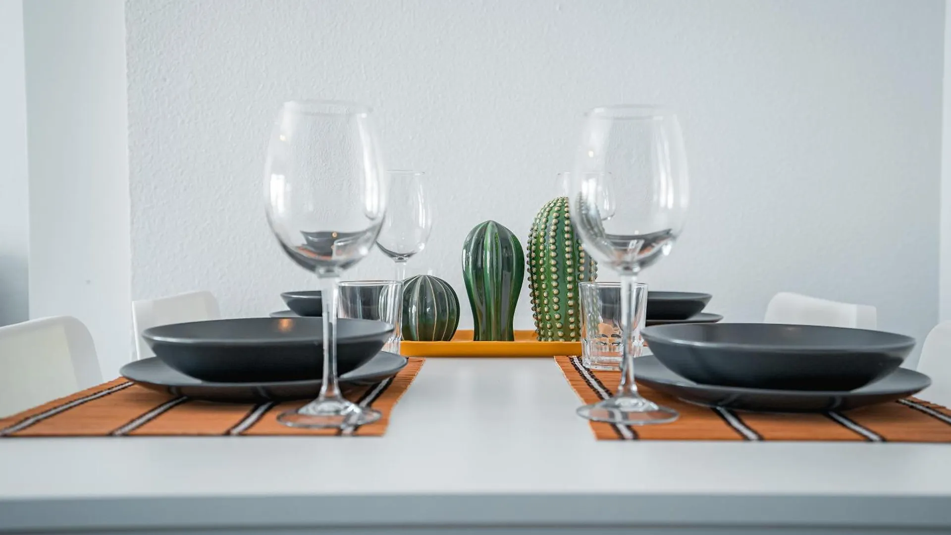 Qh Plaza San Isidro Apartment Granada