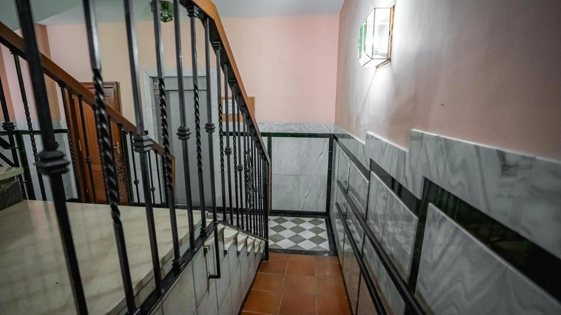 Qh Plaza San Isidro Apartment Granada