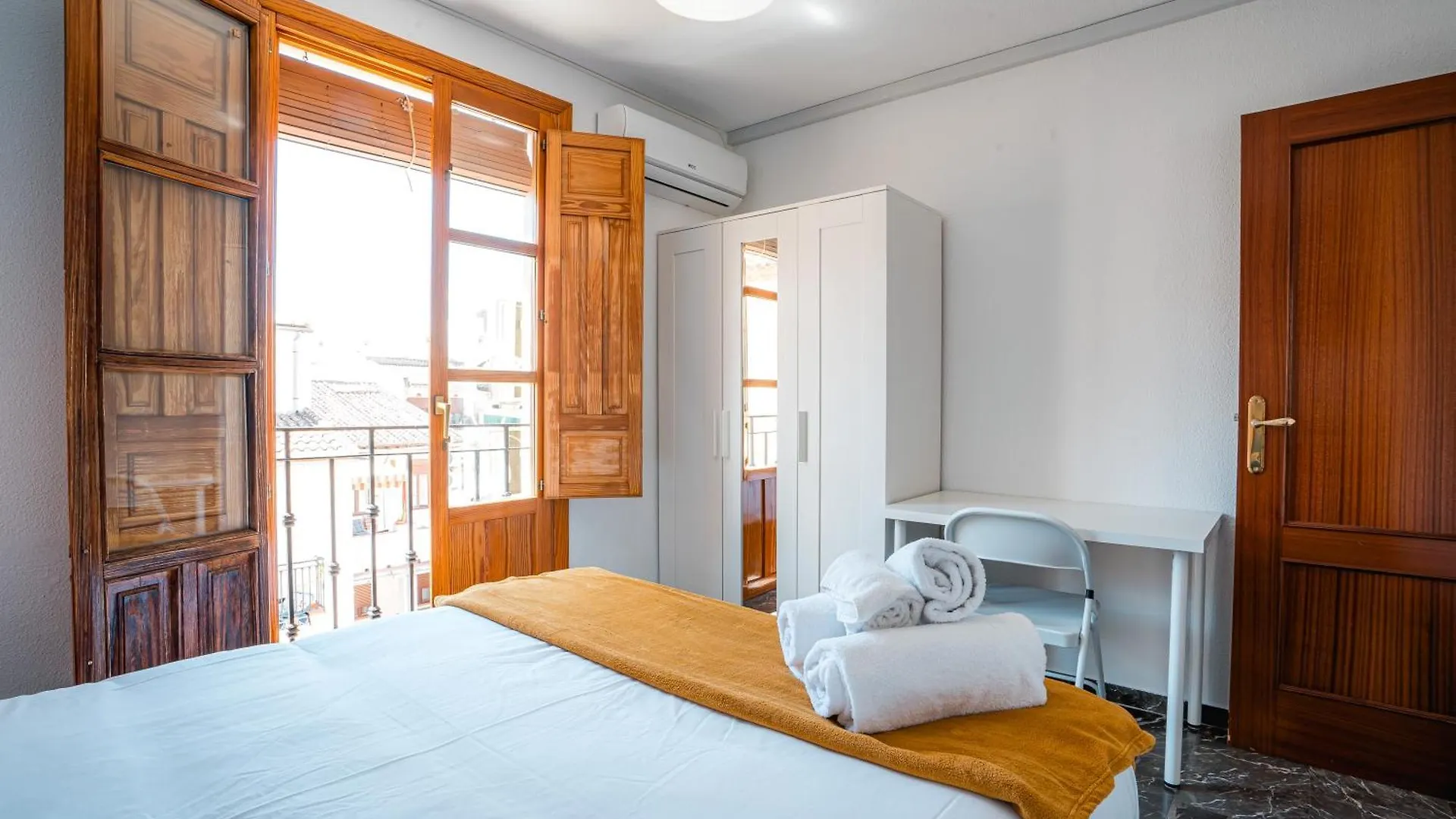 Qh Plaza San Isidro Apartment Granada