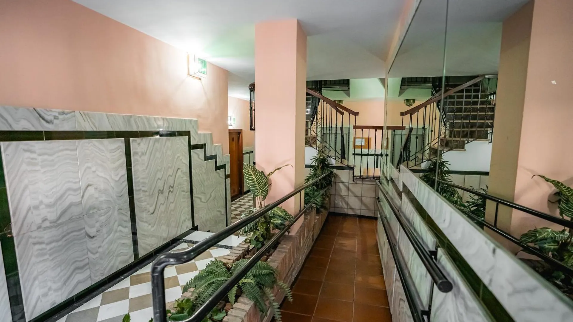 Qh Plaza San Isidro Apartment Granada 0*,  Spain