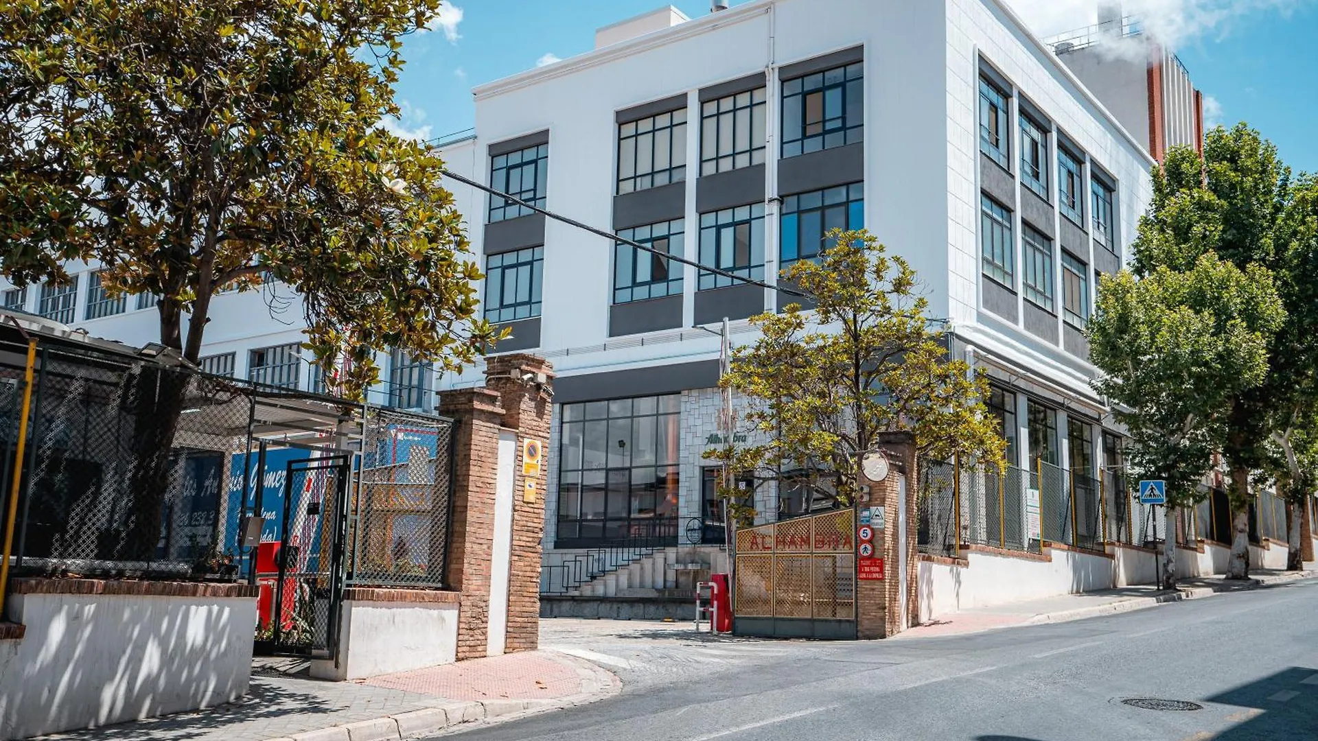 Qh Plaza San Isidro Apartment Granada